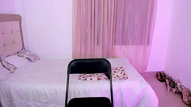 vale_kross Adlı Modelin Canlı XXX Sohbeti