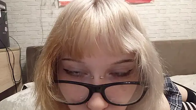 Chatroom XXX en direct de Vi_Nika