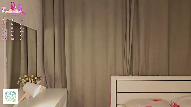 دردشة DaynaMacha الجنسية المباشرة