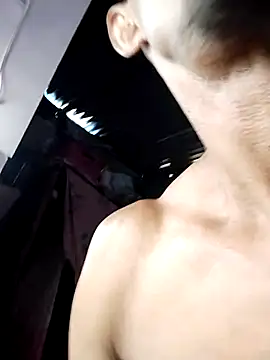 El_junior21 – Naživo XXX chat