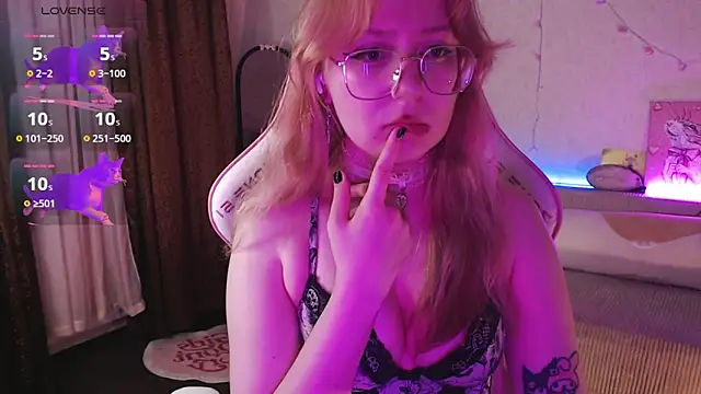 henby_streamss' Live XXX Chat