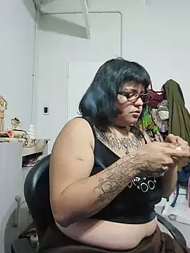 crucifxcked's Webcam Show