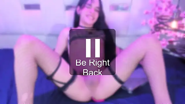 Chat XXX en directo de Violetbellarose1