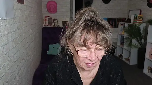 Betty_Brick – webcam-show