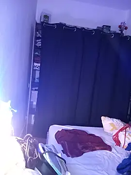 Heleneecesmecs2 élő XXX-chatje