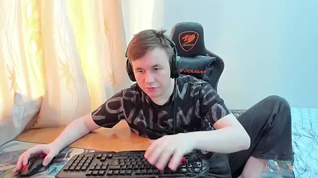 iliaskrislove webkamerás műsora