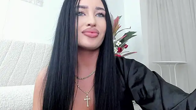 EmeraldKatt Chat XXX live
