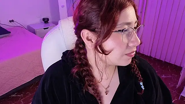 Czat XXX na żywo – littlee_red
