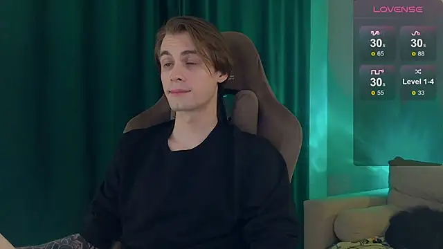 Вебкам-шоу DebugMee