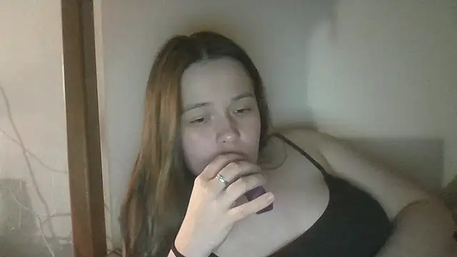 RiaLowelyt's Live XXX Chat