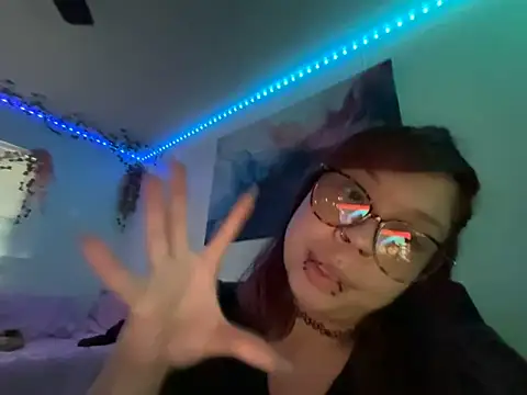 moan4mona's Webcam Show