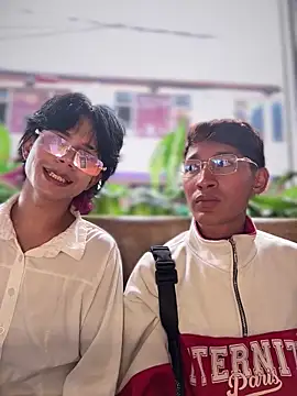 Bay_freedo 即時 XXX 聊天