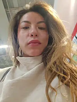 Karen_San_Miguel Show in webcam