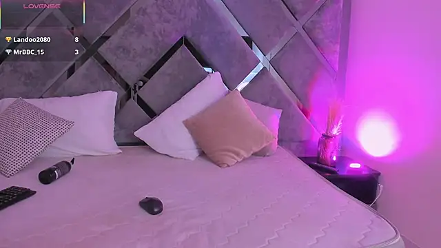 luciagray1's Webcam Show