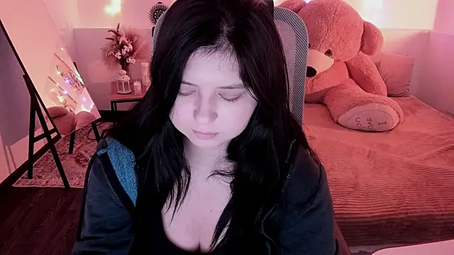 DiaAngell's Live XXX Chat