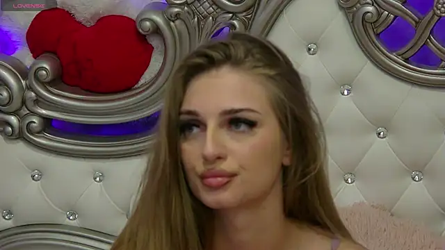 Živý XXX chat AdissonLane