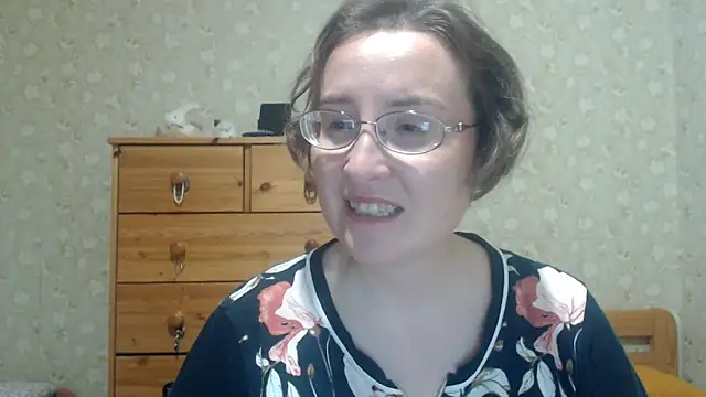Chat +18 de Smart_Rose ao vivo