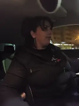 XXX chat uživo modela PerfectMom