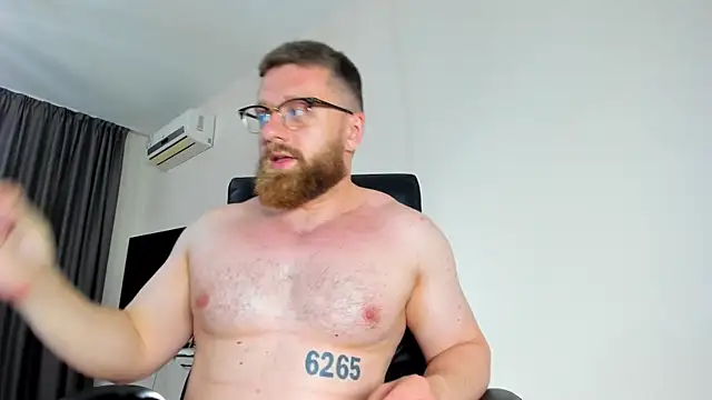 Findom_guy: онлайн-секс-чат