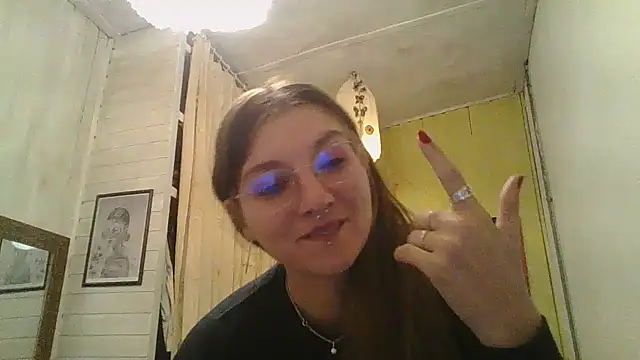 SweetyBabyDemon Show in webcam