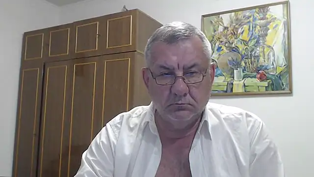 Онлайн чат XXX machomale3