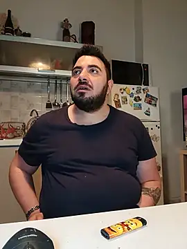 bear_skinny webcam show