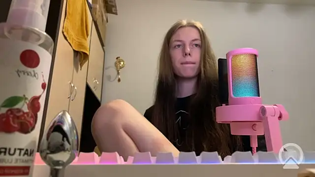 britneylovely 网络视讯表演