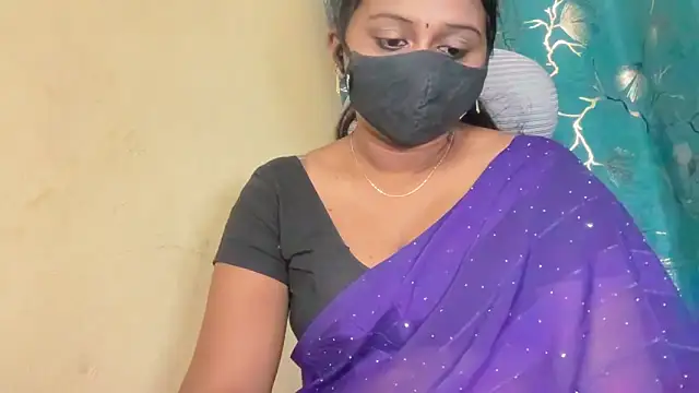 Tanuja-Sexy 在線直播表演