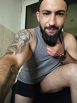 Chatroom XXX en direct de Tommy_Porn_