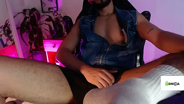 Chat XXX en directo de Colby_brown03