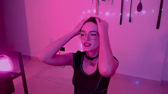 دردشة nina_kink الجنسية المبا شرة
