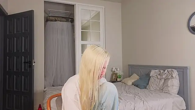 KenyaHema Chat XXX in diretta
