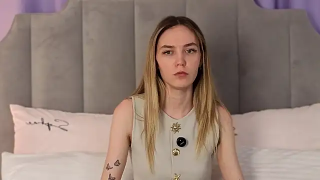 NikkiRyx Chat XXX in diretta