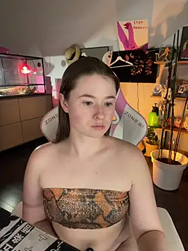 Chat +18 de sweetest_pie ao vivo