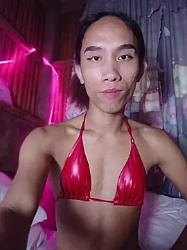 Show modela PeachyLuxe na web-kameri