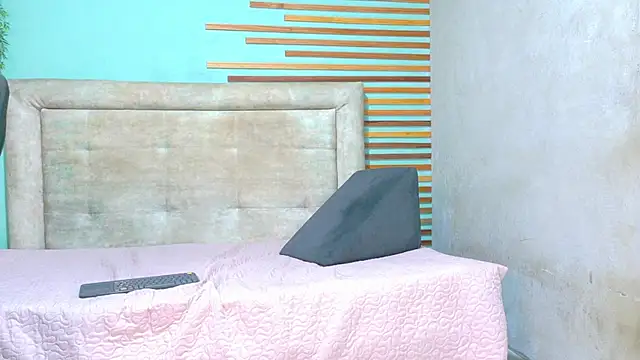 hunter_biggest Pertunjukan Webcam