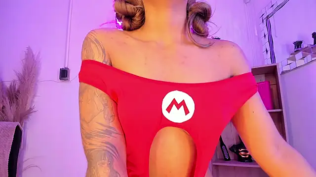 Tylla__ Chat XXX in diretta