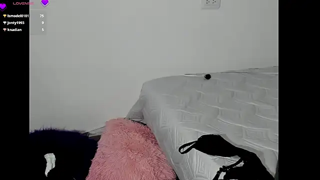 Show de webcam de Arietta_temptation