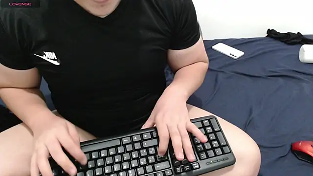 Chat +18 de Lancelot_19 ao vivo