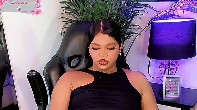 Keira_Fox31 网络视讯表演