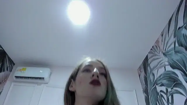 Živý XXX chat Hada_Magica