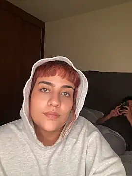 Chatroom XXX en direct de name_less_lulu