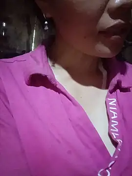 bree-zz Chat XXX live