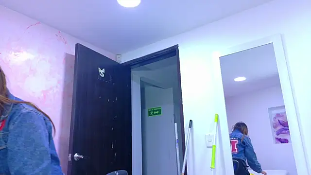 XXX chat uživo modela MelaniBeckers