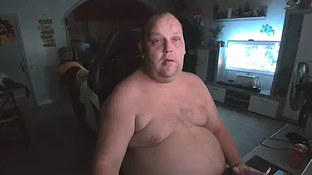 Hotfire-112's Live XXX Chat