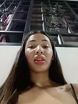 -Nicol Live XXX-Chat