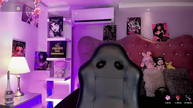 Megaan_Dolll Pertunjukan Webcam