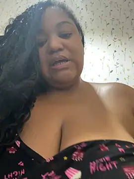 Chat +18 de SweetLizzyBBW ao vivo