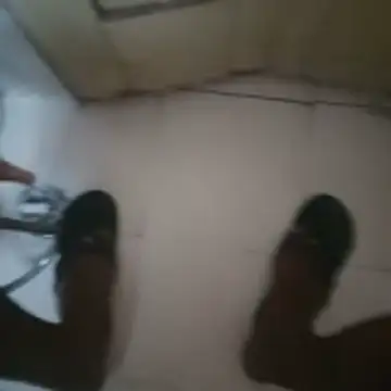 UncutlovingGuyn Webbikameraesitys