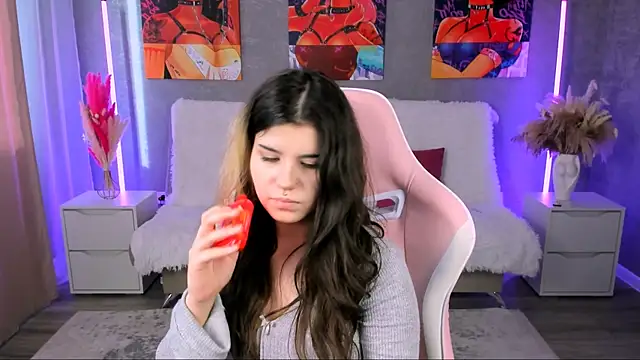 AnoraDark Adlı Modelin Canlı XXX Sohbeti